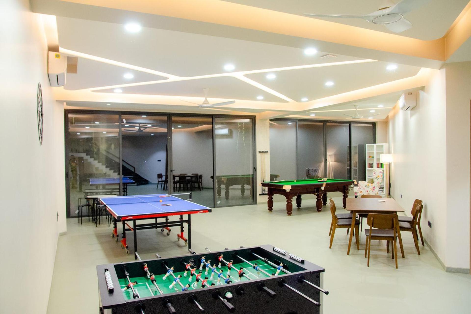 Pearl Lakeview Mansion: Luxurious Lakeside Villa with Infinity Pool and Entertainment Igatpuri Exterior photo